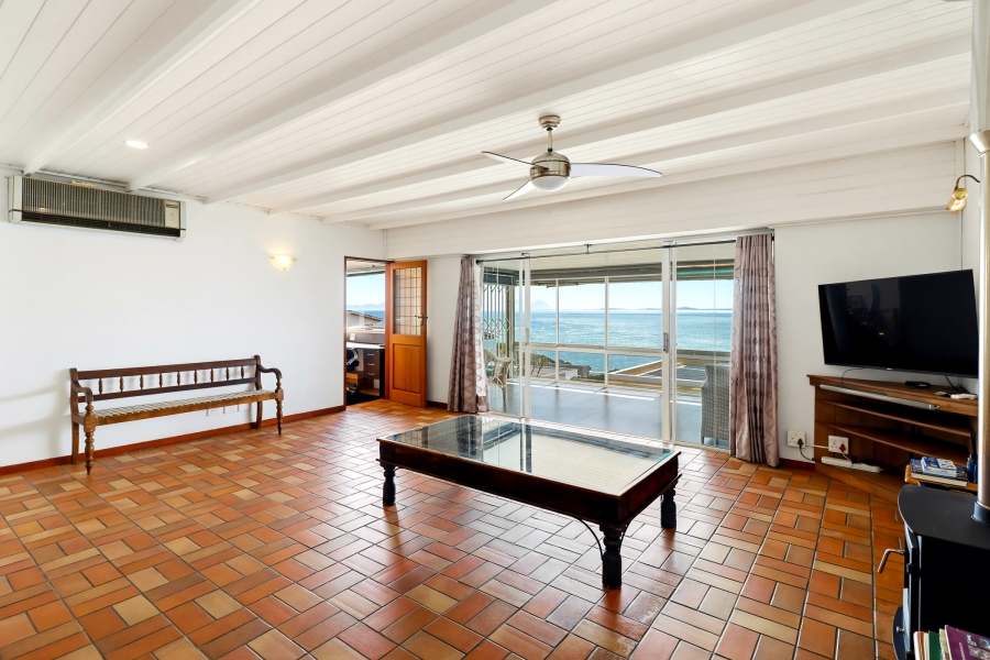 4 Bedroom Property for Sale in Gordons Bay Village Western Cape